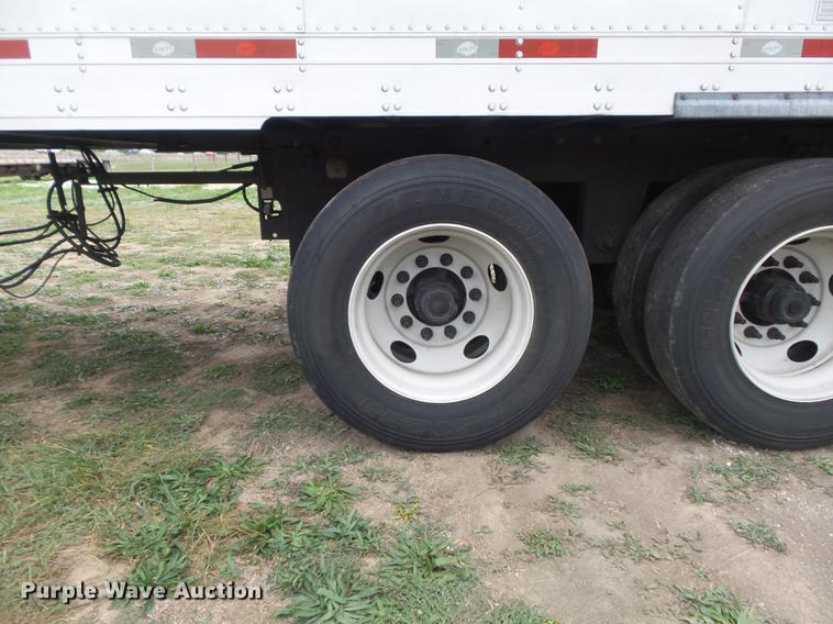 image for item DB6391 2009 Utility 3000R refrigerated van trailer