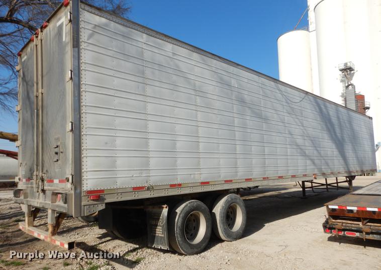 image for item DC0435 2000 Great Dane refrigerated van trailer