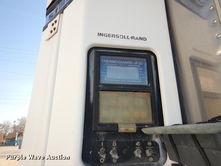 image for item DC0435 2000 Great Dane refrigerated van trailer