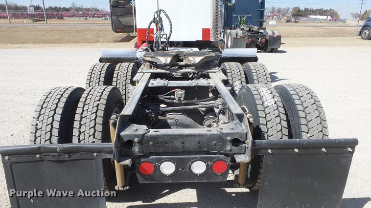 image for item DC0716 2014 Kenworth T660 semi truck