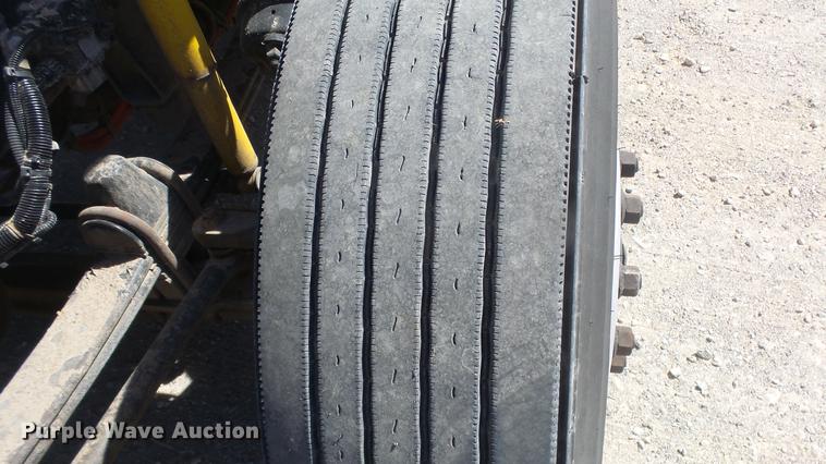 image for item DC0716 2014 Kenworth T660 semi truck