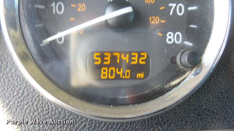 image for item DC0717 2013 Peterbilt 386 semi truck