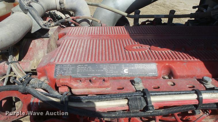 image for item DC0717 2013 Peterbilt 386 semi truck