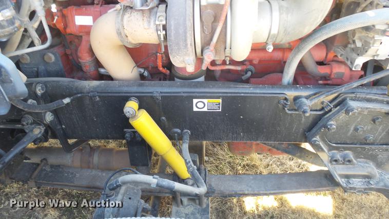 image for item DC0717 2013 Peterbilt 386 semi truck