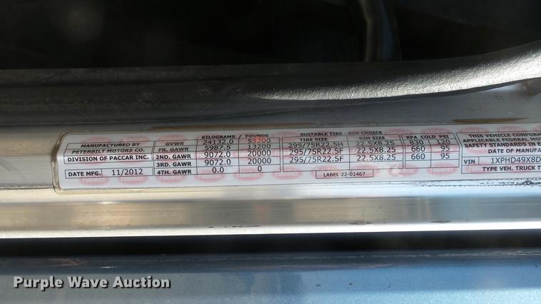 image for item DC0718 2013 Peterbilt 386 semi truck