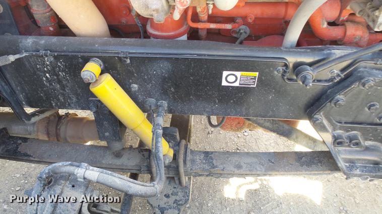 image for item DC0718 2013 Peterbilt 386 semi truck