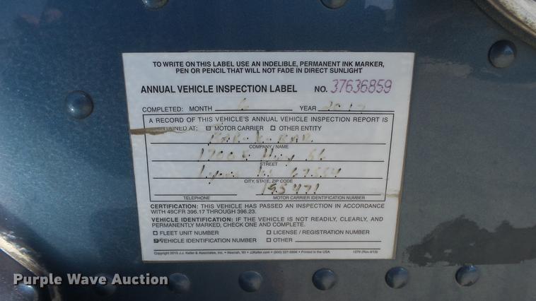 image for item DC0718 2013 Peterbilt 386 semi truck