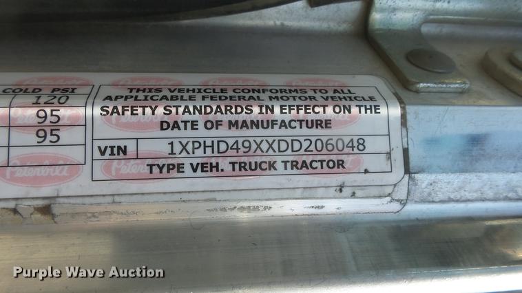 image for item DC0719 2013 Peterbilt 386 semi truck