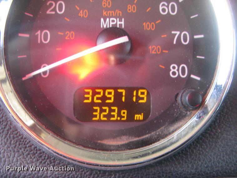 image for item DC2293 2014 Peterbilt 386 semi truck