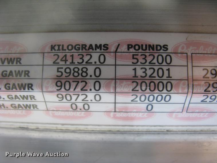 image for item DC2293 2014 Peterbilt 386 semi truck