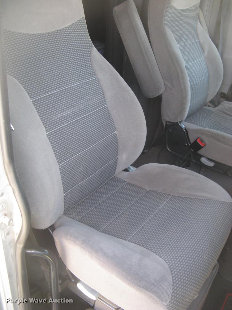 image for item DC2293 2014 Peterbilt 386 semi truck