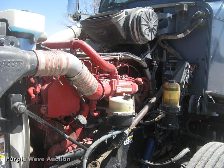 image for item DC2293 2014 Peterbilt 386 semi truck