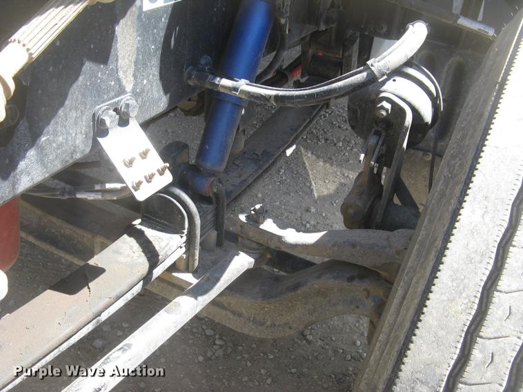 image for item DC2293 2014 Peterbilt 386 semi truck