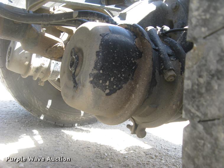 image for item DC2293 2014 Peterbilt 386 semi truck