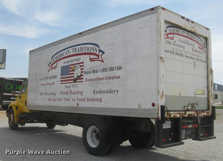 image for item DC2297 2004 International DuraStar 4300 refrigerated box truck
