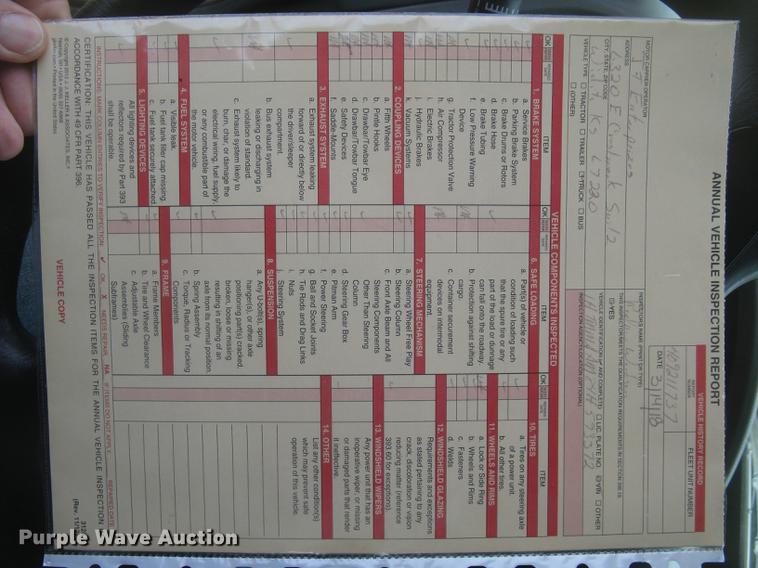 image for item DC2297 2004 International DuraStar 4300 refrigerated box truck