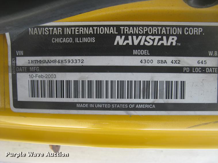 image for item DC2297 2004 International DuraStar 4300 refrigerated box truck