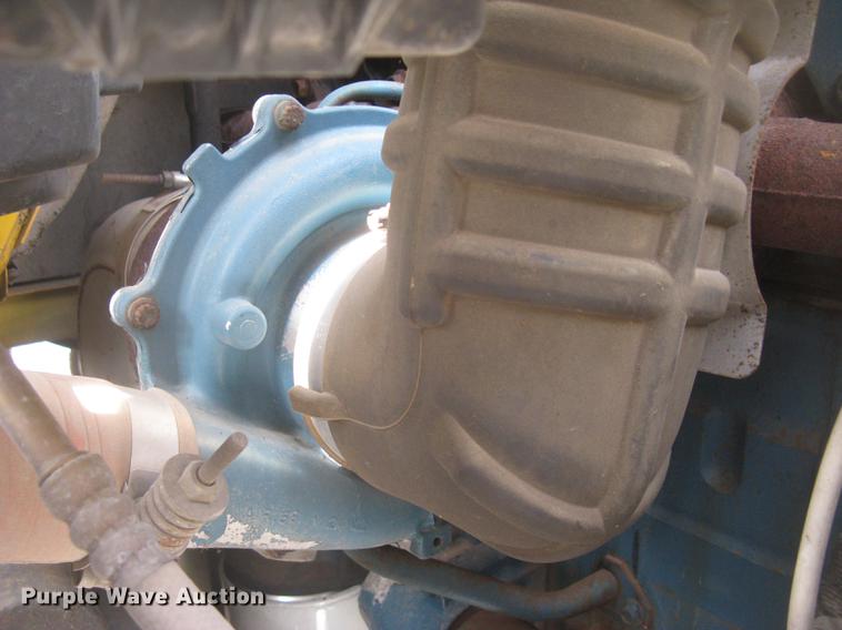 image for item DC2297 2004 International DuraStar 4300 refrigerated box truck