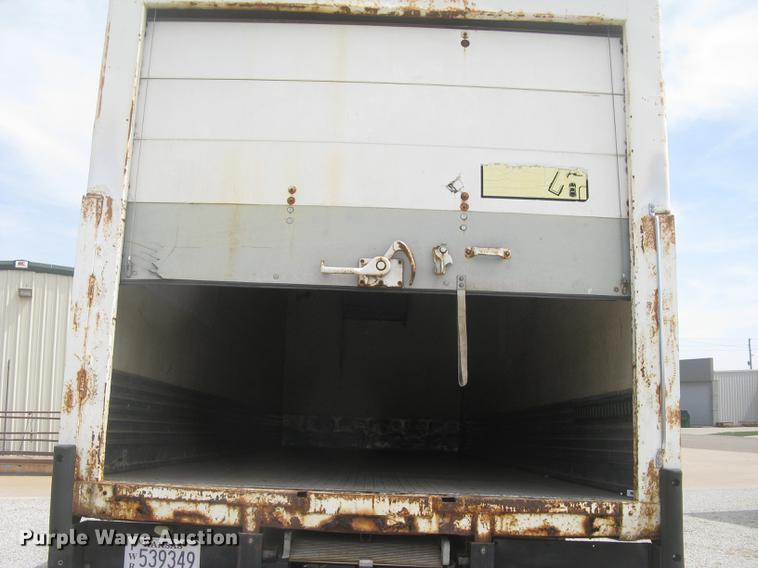 image for item DC2297 2004 International DuraStar 4300 refrigerated box truck