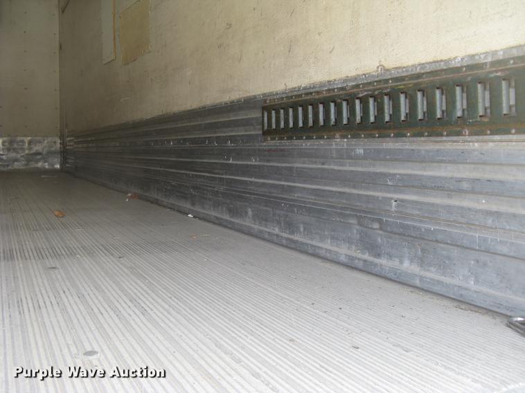 image for item DC2297 2004 International DuraStar 4300 refrigerated box truck