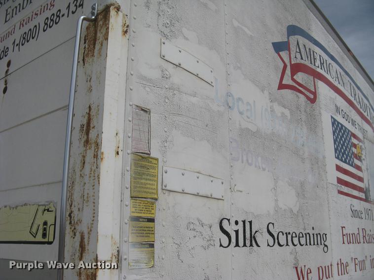 image for item DC2297 2004 International DuraStar 4300 refrigerated box truck