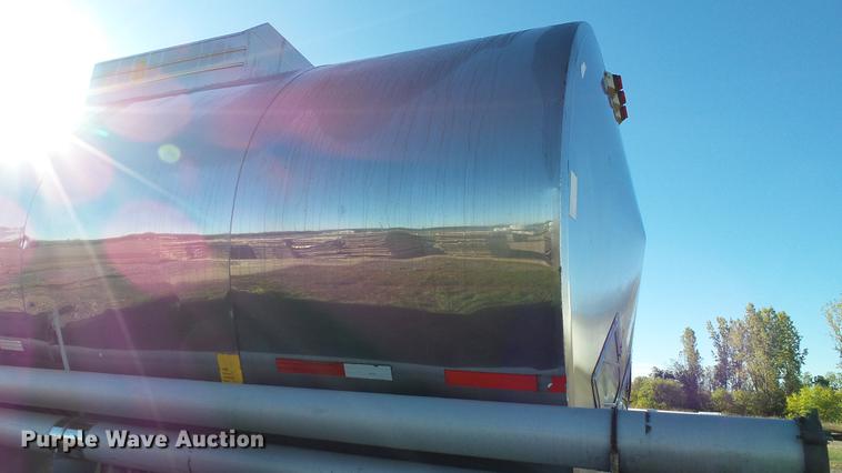 image for item DC2525 1981 Stainless Steel Equip. tank trailer