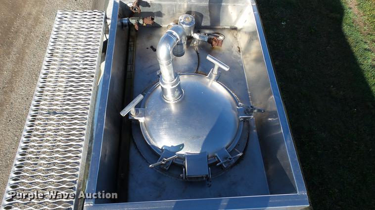 image for item DC2525 1981 Stainless Steel Equip. tank trailer