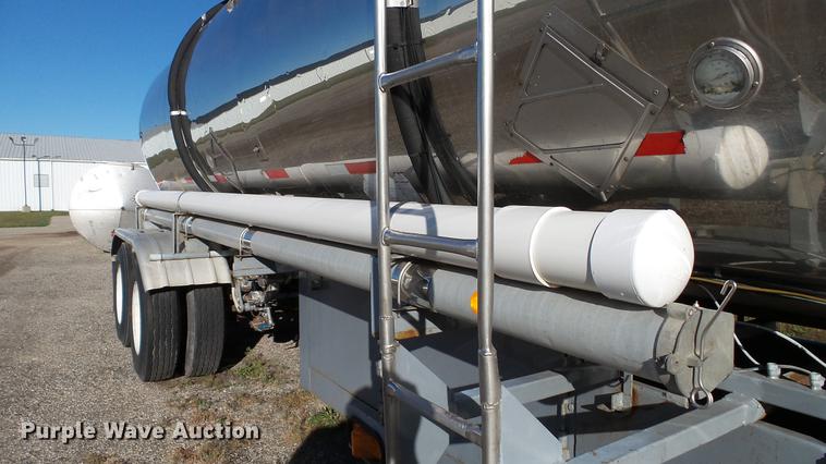 image for item DC2525 1981 Stainless Steel Equip. tank trailer