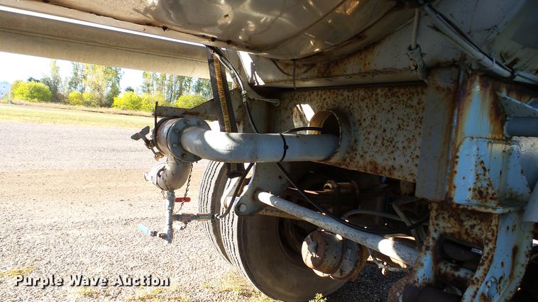 image for item DC2525 1981 Stainless Steel Equip. tank trailer