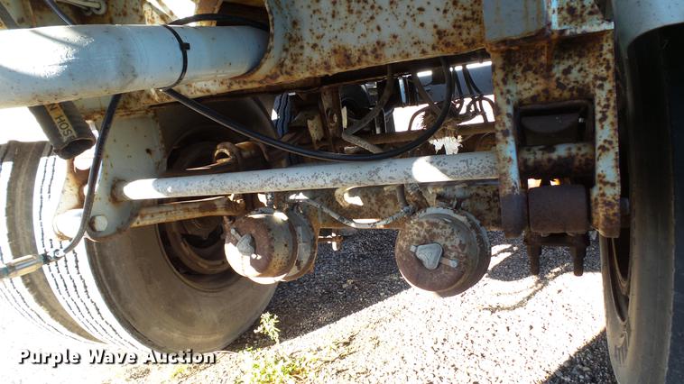 image for item DC2525 1981 Stainless Steel Equip. tank trailer