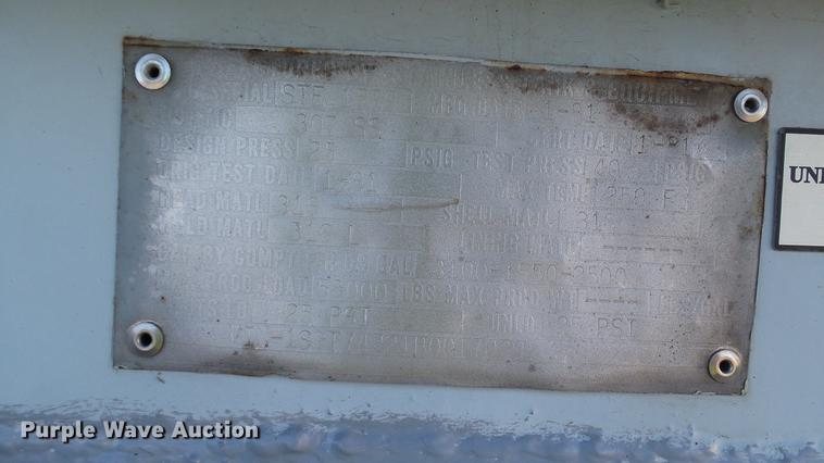 image for item DC2525 1981 Stainless Steel Equip. tank trailer