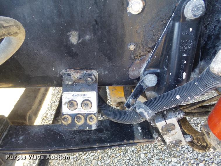 image for item DC7372 2002 Peterbilt 379 semi truck