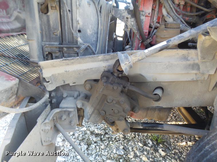 image for item DC7382 2000 Volvo VNL semi truck