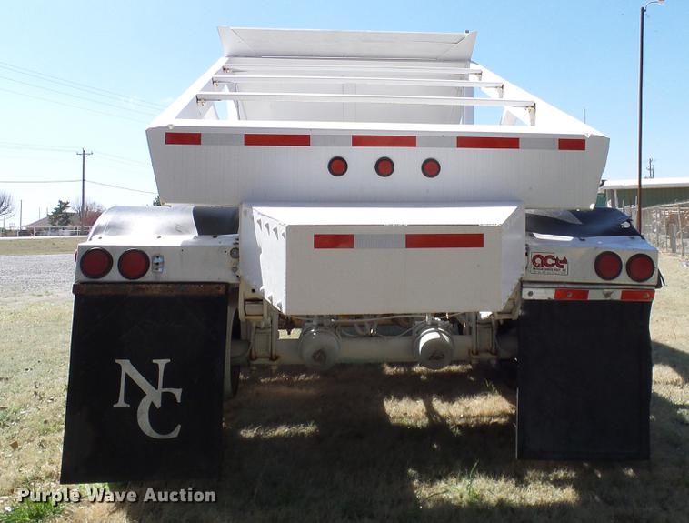 image for item DD1314 2009 American Carrier Equipment ABD370T bottom dump trailer