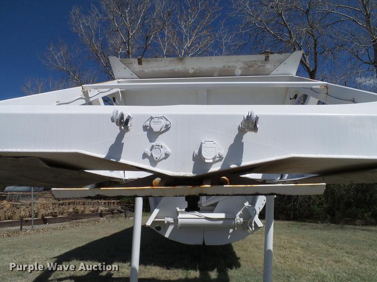 image for item DD1314 2009 American Carrier Equipment ABD370T bottom dump trailer