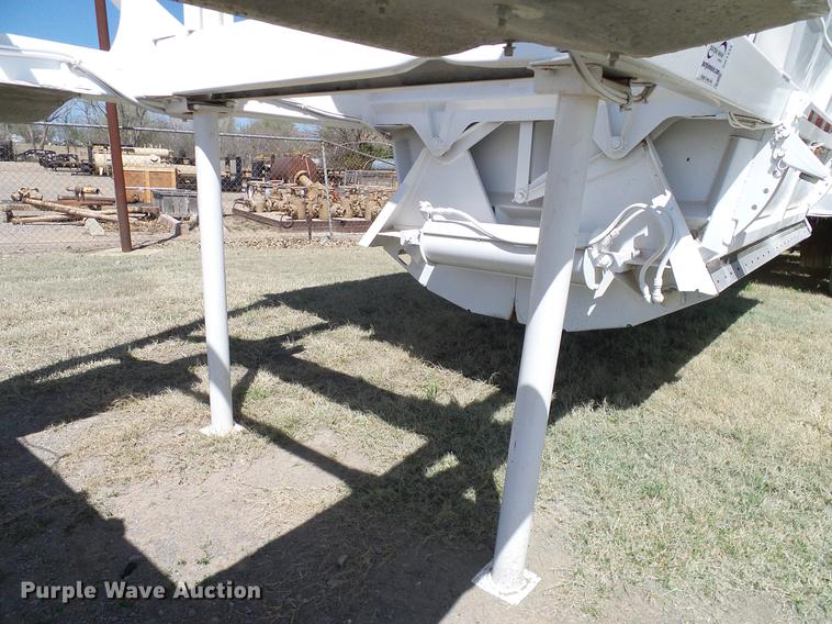 image for item DD1314 2009 American Carrier Equipment ABD370T bottom dump trailer