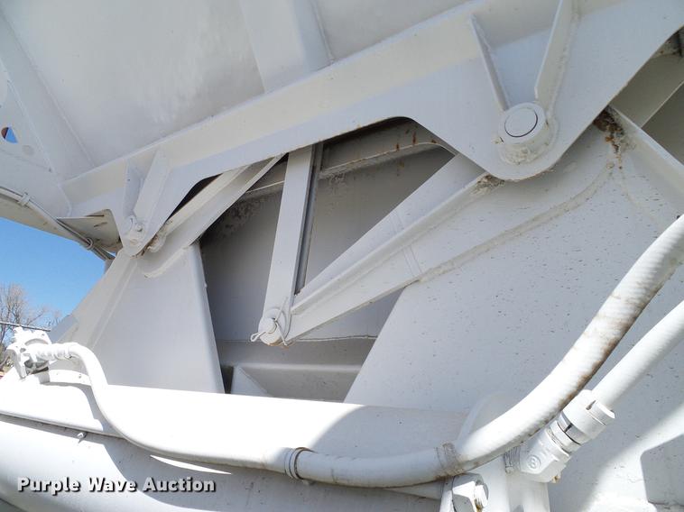 image for item DD1314 2009 American Carrier Equipment ABD370T bottom dump trailer