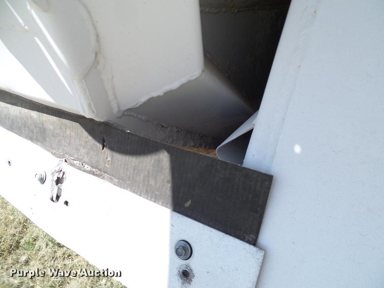 image for item DD1314 2009 American Carrier Equipment ABD370T bottom dump trailer