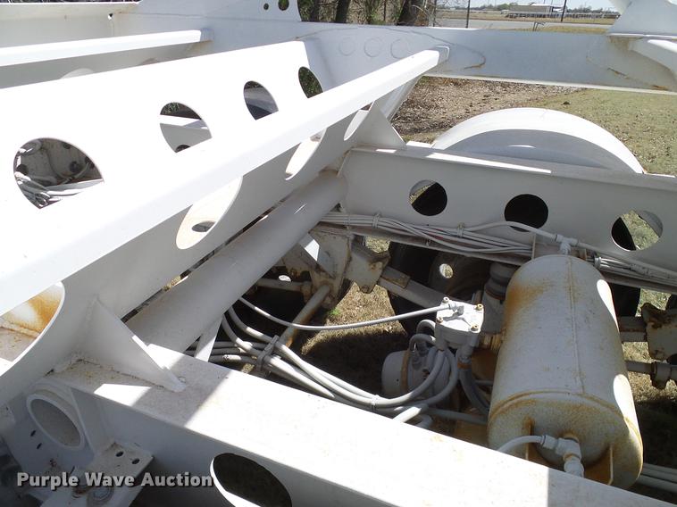 image for item DD1314 2009 American Carrier Equipment ABD370T bottom dump trailer