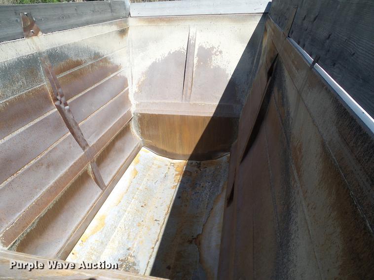 image for item DD1314 2009 American Carrier Equipment ABD370T bottom dump trailer