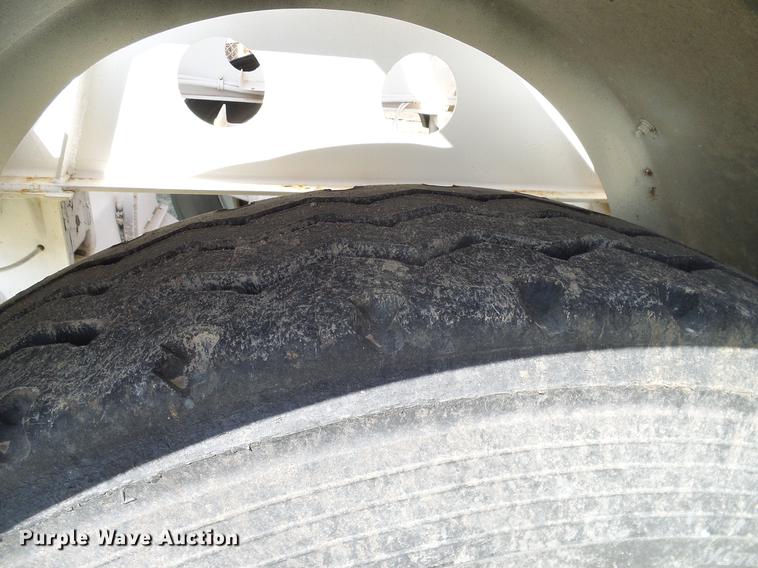 image for item DD1314 2009 American Carrier Equipment ABD370T bottom dump trailer