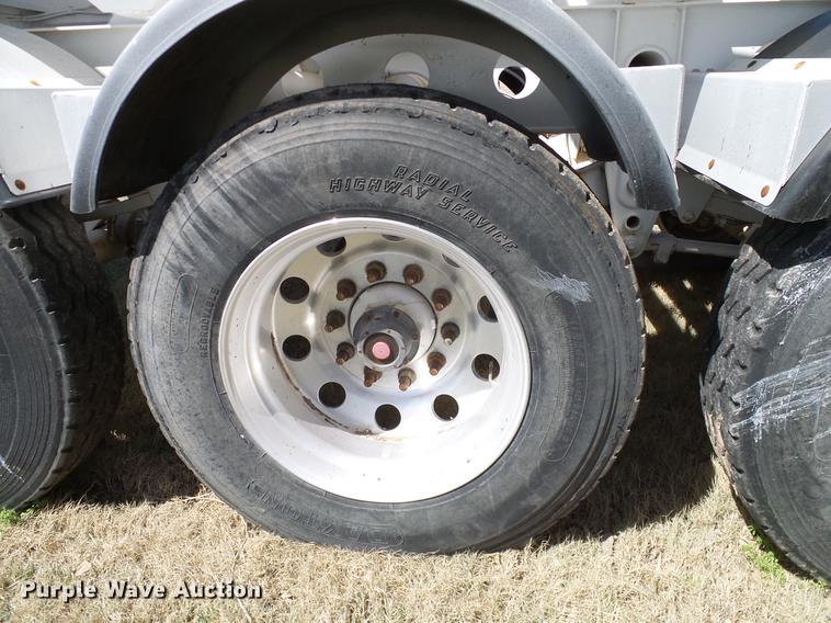 image for item DD1314 2009 American Carrier Equipment ABD370T bottom dump trailer