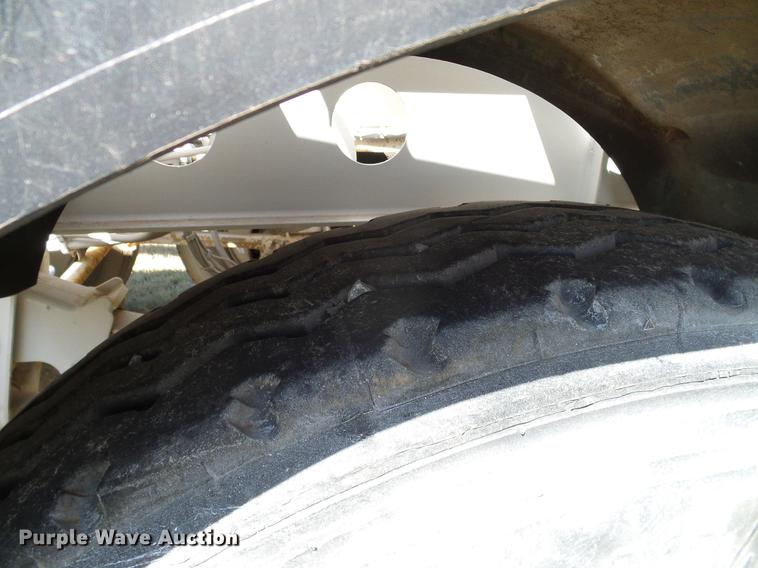 image for item DD1314 2009 American Carrier Equipment ABD370T bottom dump trailer