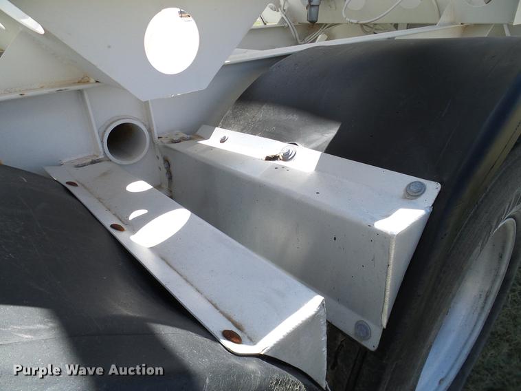 image for item DD1314 2009 American Carrier Equipment ABD370T bottom dump trailer