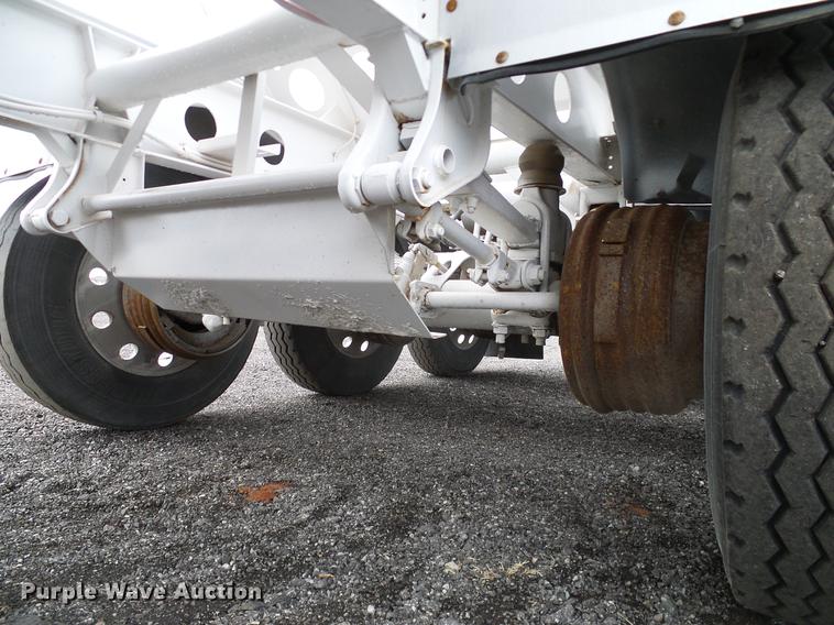 image for item DD1315 2009 American Carrier Equipment ABD370T bottom dump trailer