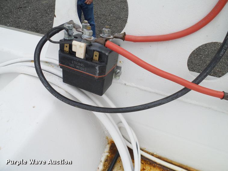 image for item DD1315 2009 American Carrier Equipment ABD370T bottom dump trailer