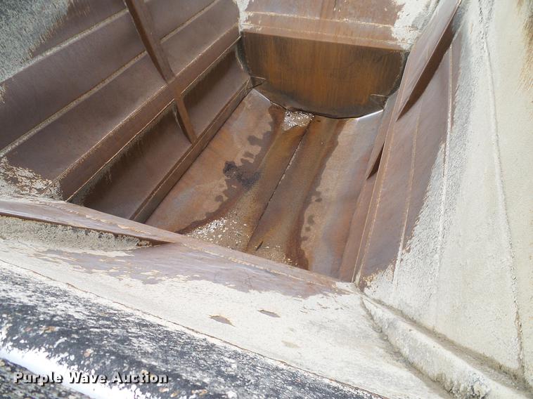 image for item DD1315 2009 American Carrier Equipment ABD370T bottom dump trailer