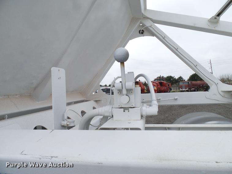 image for item DD1315 2009 American Carrier Equipment ABD370T bottom dump trailer