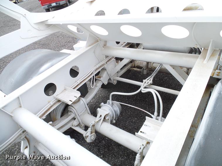 image for item DD1315 2009 American Carrier Equipment ABD370T bottom dump trailer