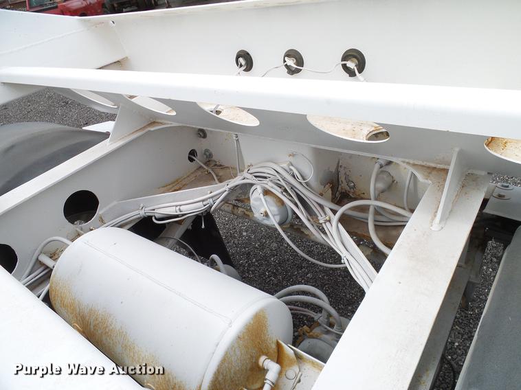 image for item DD1315 2009 American Carrier Equipment ABD370T bottom dump trailer